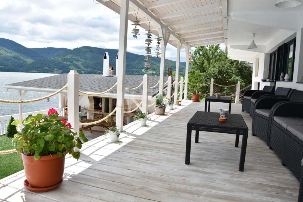 Casa, 11 camere Mehedinti/Centru