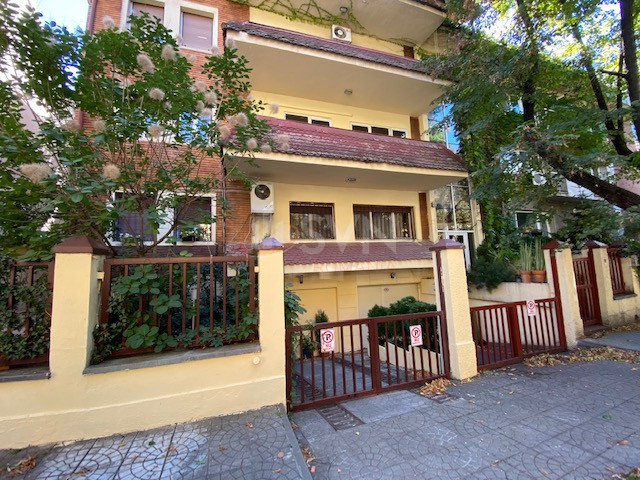 Casa, 11 camere Bucuresti/Primaverii
