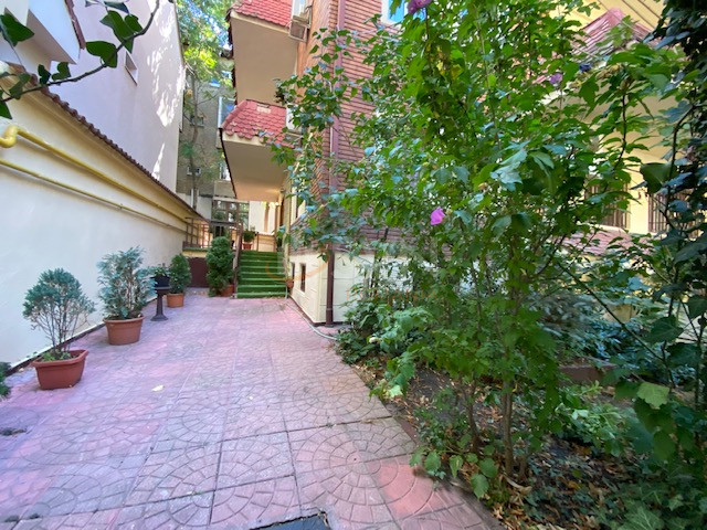Casa, 11 camere Bucuresti/Primaverii