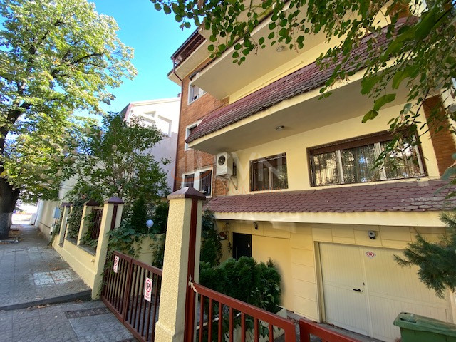 Casa, 11 camere Bucuresti/Primaverii
