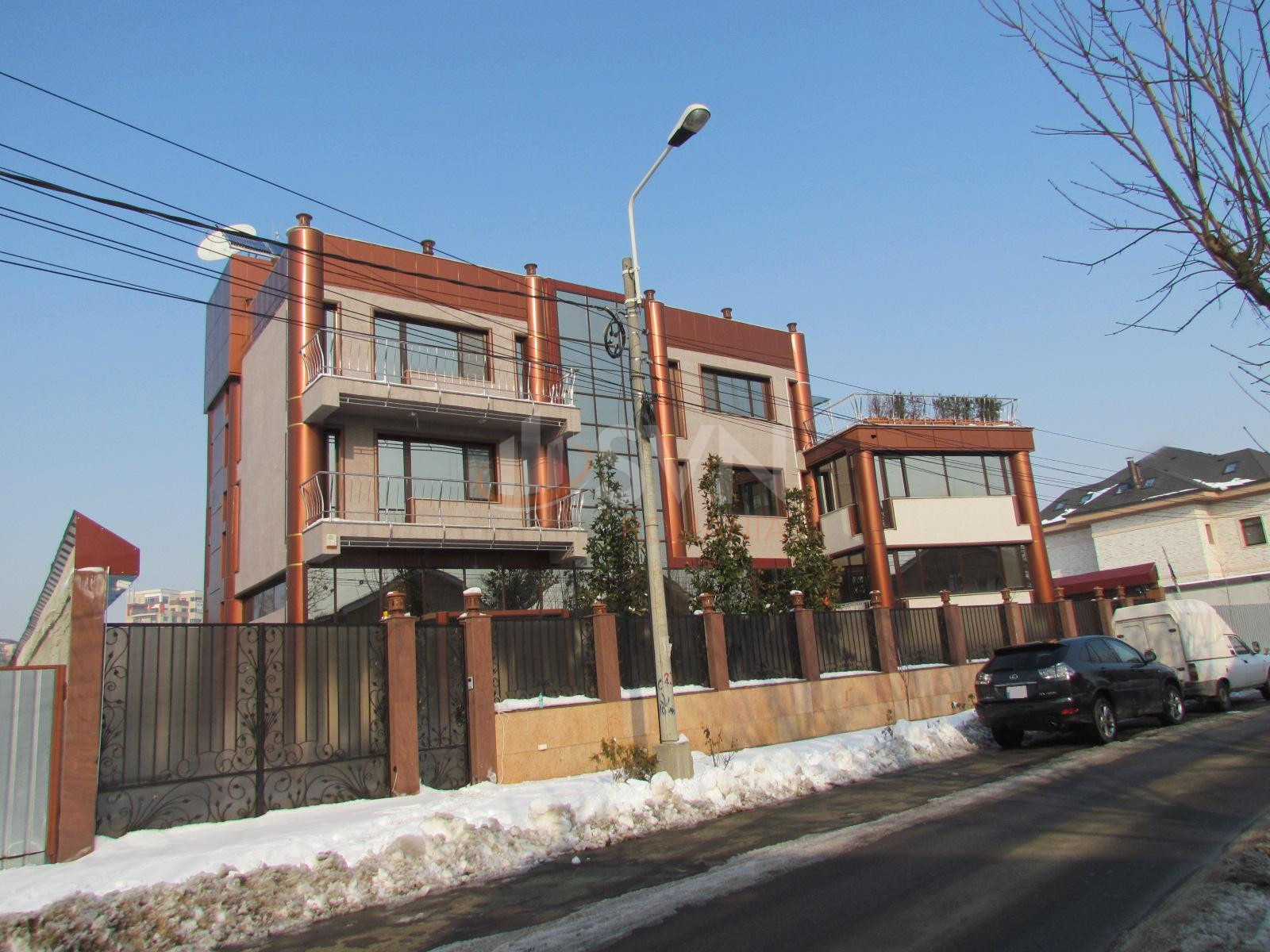 Casa, 11 camere Bucuresti/Nordului
