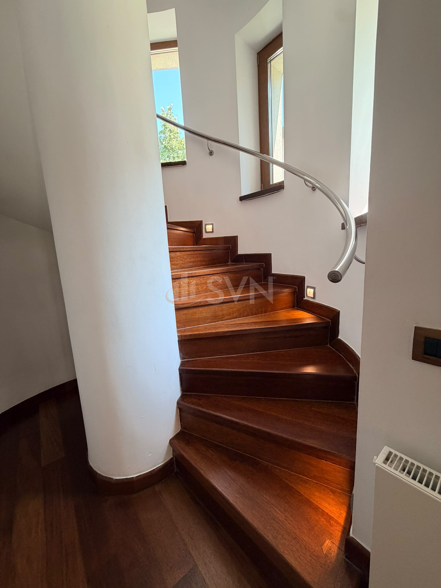 Casa, 11 camere Bucuresti/P-ta Unirii