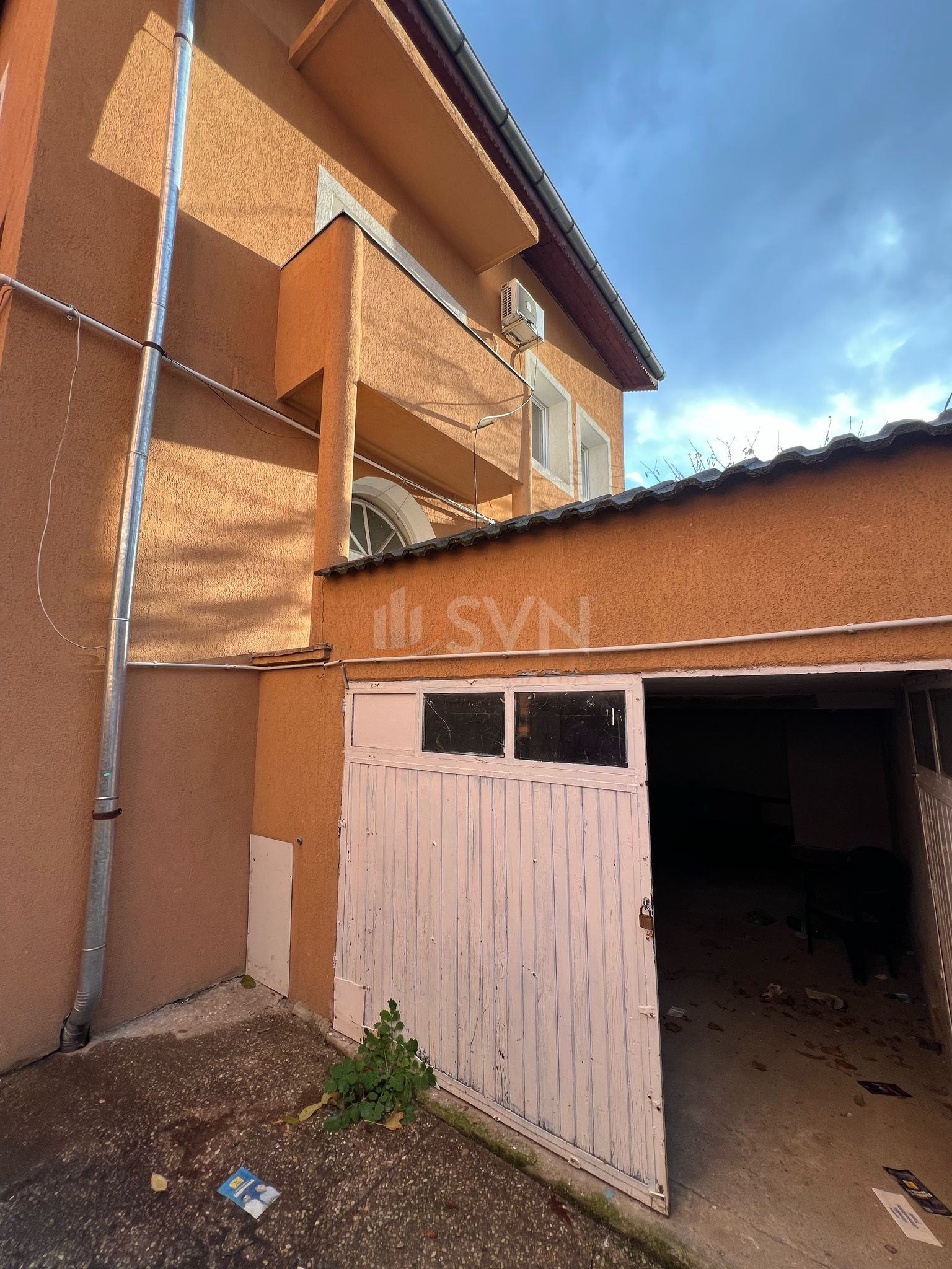 Casa, 11 camere Bucuresti/Domenii