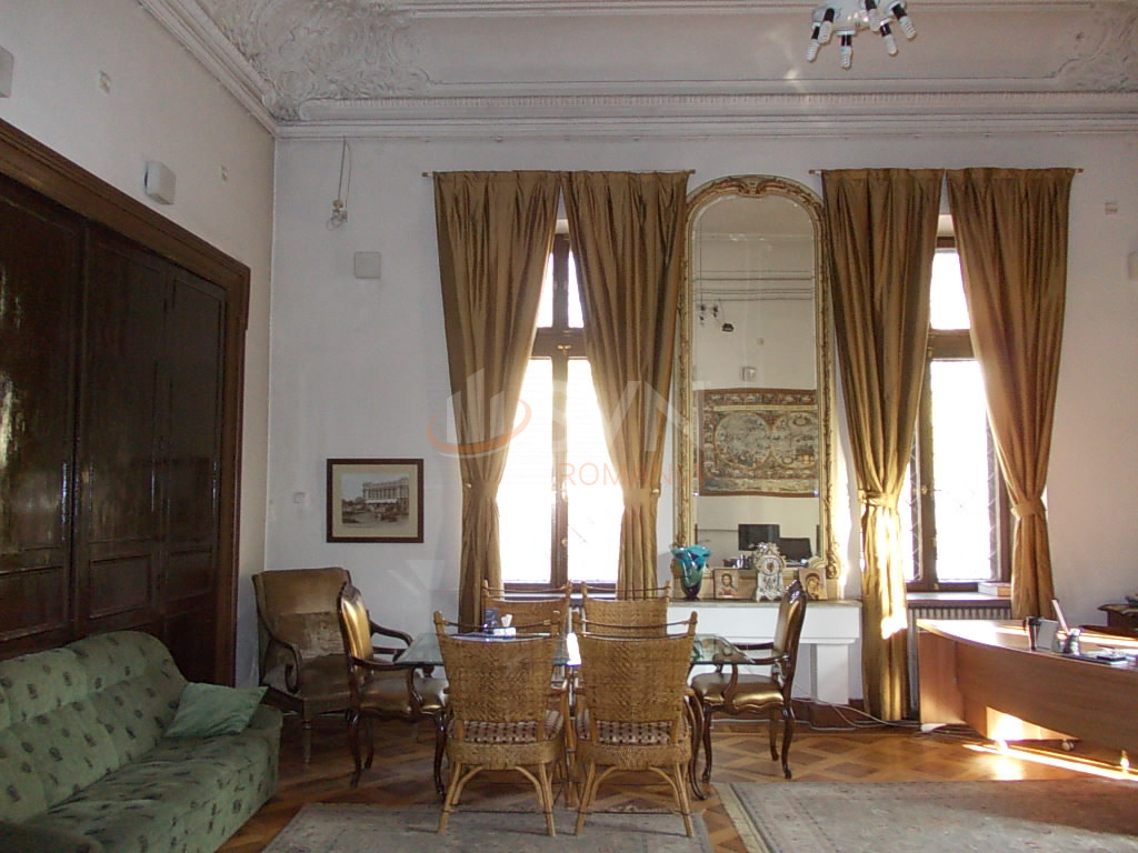 Casa, 12 camere Bucuresti/Calea Victoriei