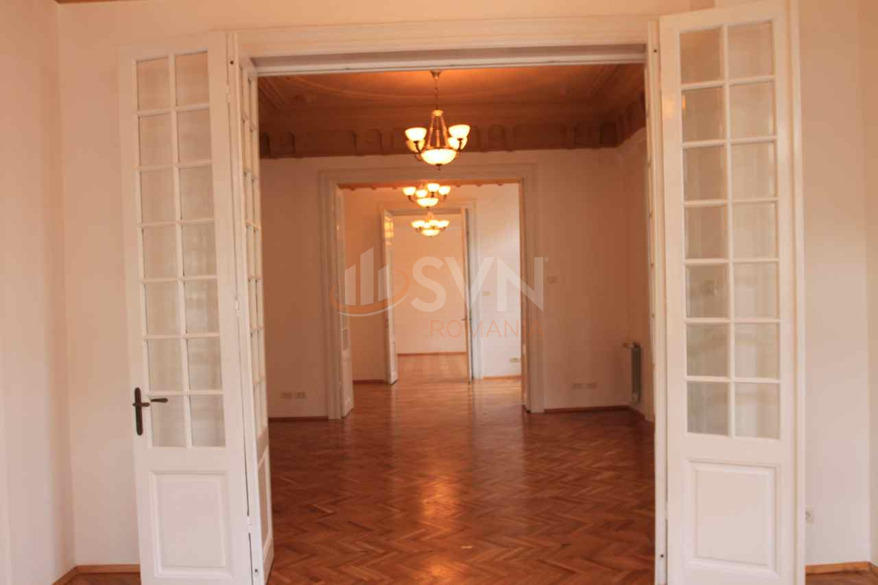 Casa, 12 camere Bucuresti/Piata Victoriei