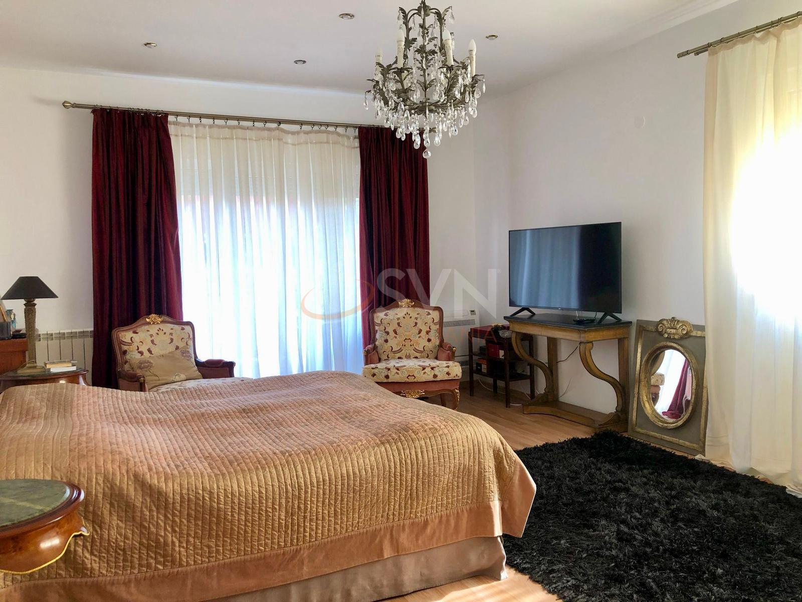 Casa, 12 camere Bucuresti/Iancu Nicolae