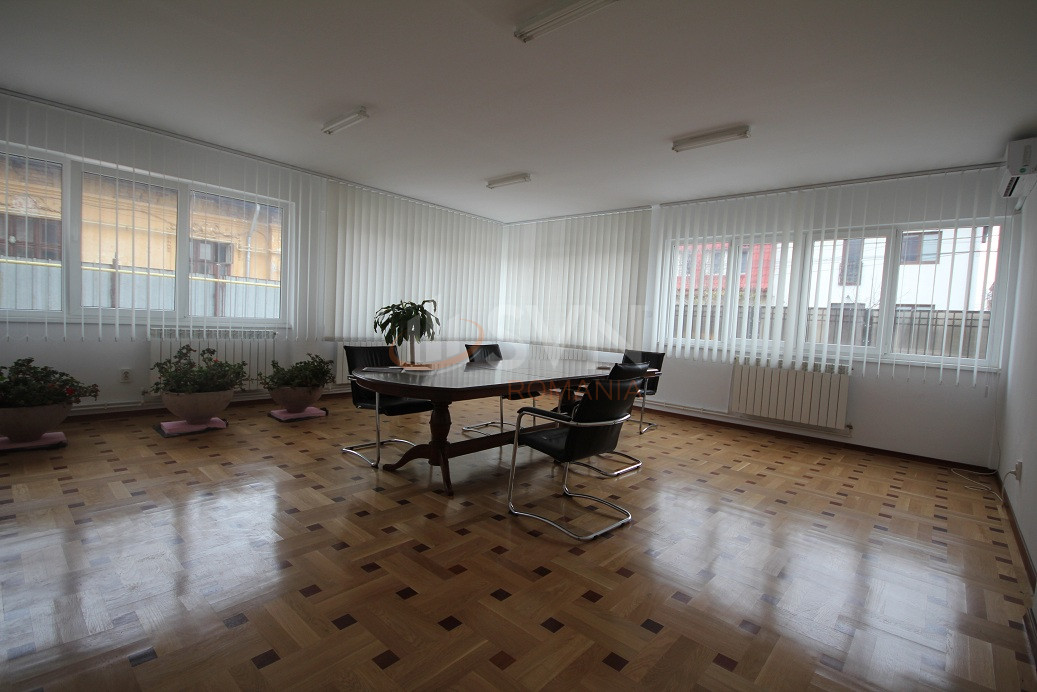 Casa, 12 camere Bucuresti/1 Mai