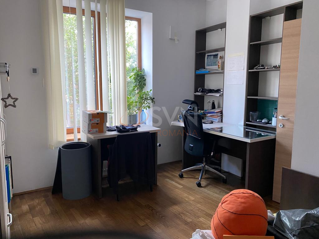 Casa, 12 camere Bucuresti/Stefan Cel Mare