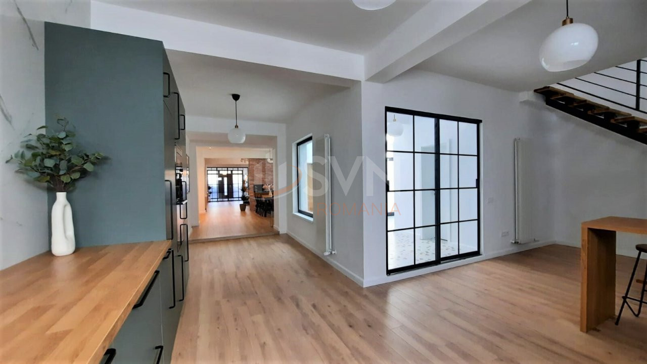 Casa, 12 camere Bucuresti/Banu Manta