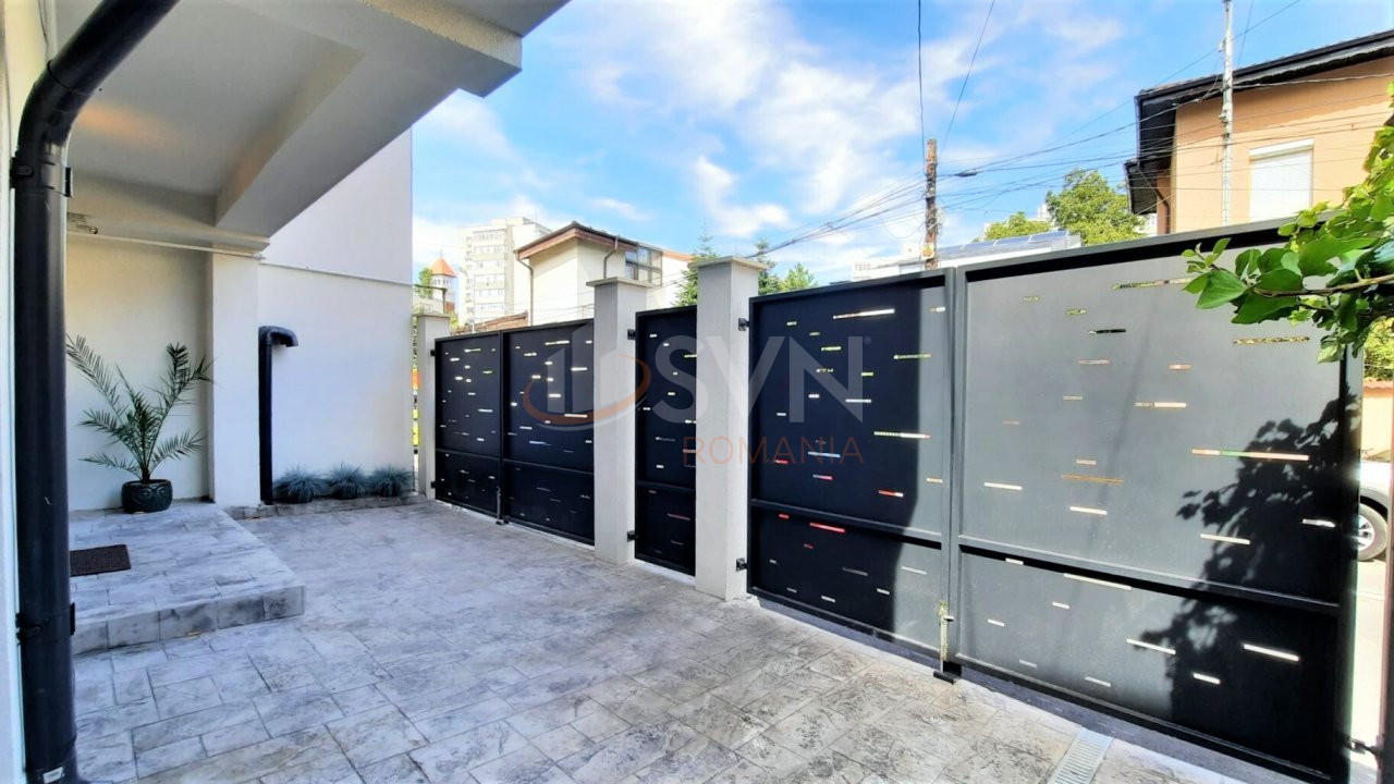 Casa, 12 camere Bucuresti/Banu Manta