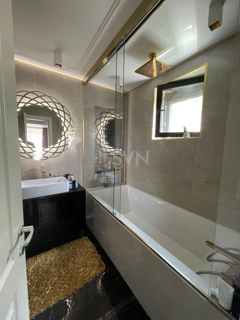 Casa, 12 camere Bucuresti/Domenii