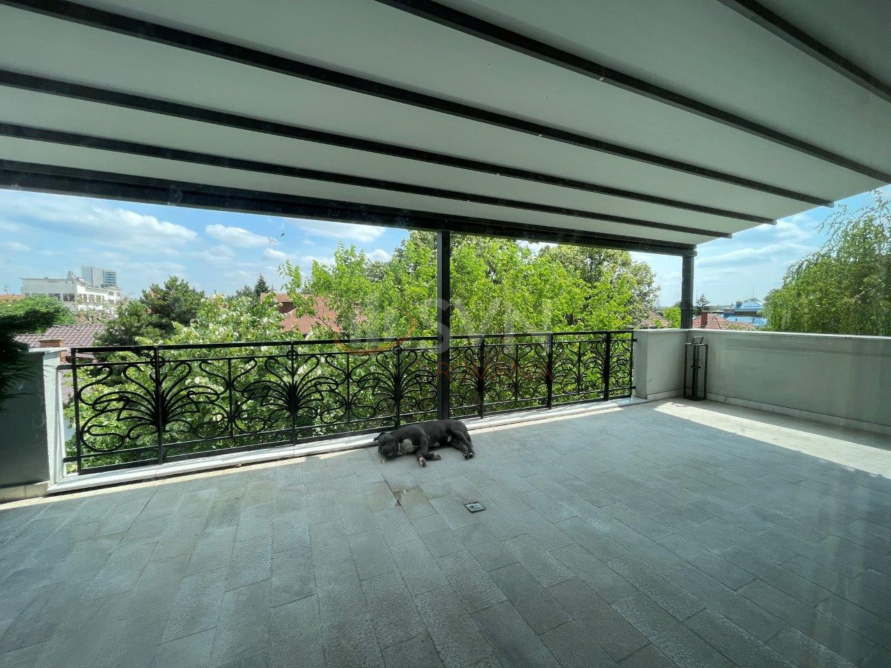 Casa, 12 camere Bucuresti/Domenii