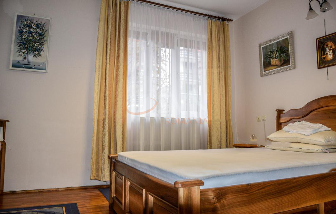 Casa, 12 camere Prahova/Centru