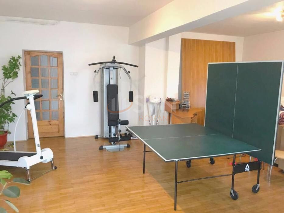 Casa, 12 camere Prahova/Centru