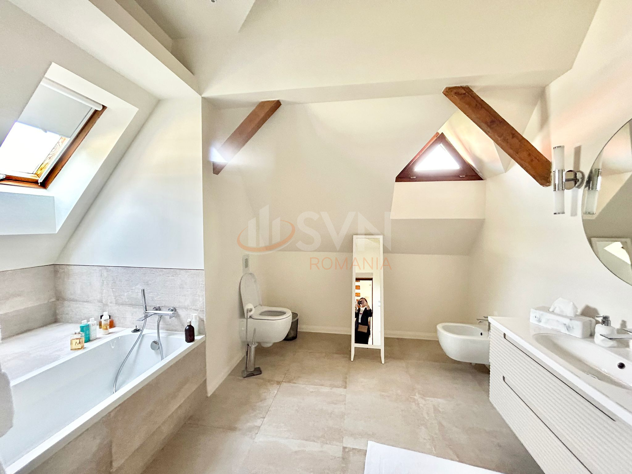 Casa, 12 camere Bucuresti/Aviatorilor