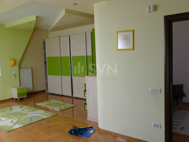 Casa, 12 camere Bucuresti/Iancu Nicolae