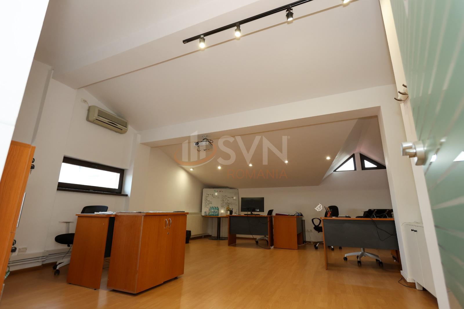 Casa, 12 camere Bucuresti/Domenii