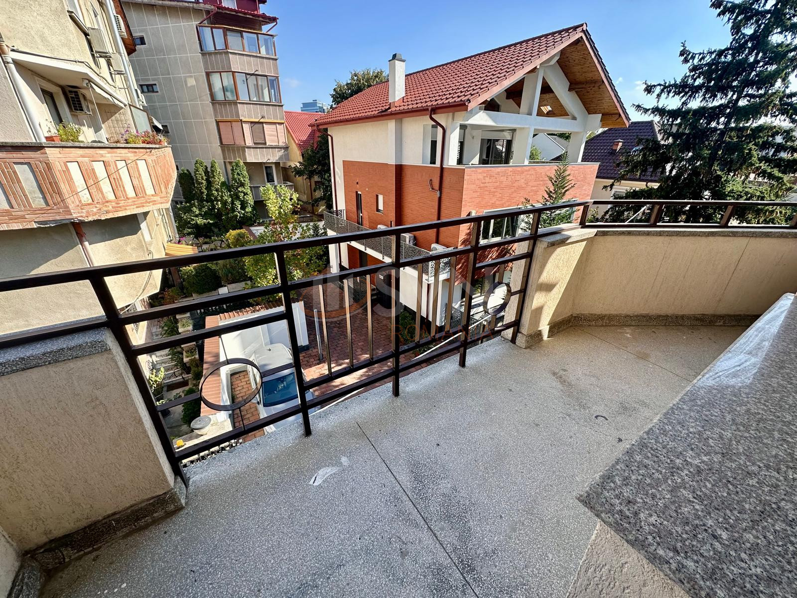 Casa, 12 camere Bucuresti/Aviatiei