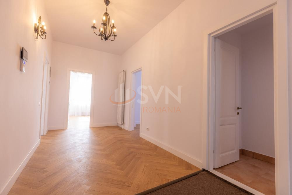 Casa, 12 camere Bucuresti/Capitale