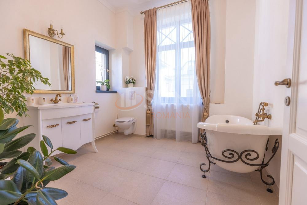 Casa, 12 camere Bucuresti/Capitale