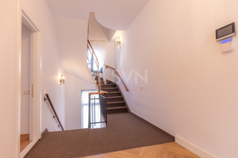 Casa, 12 camere Bucuresti/Capitale