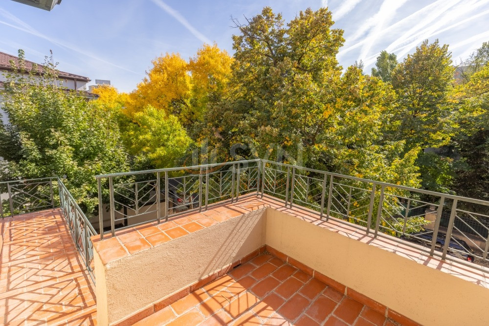 Casa, 12 camere Bucuresti/Capitale