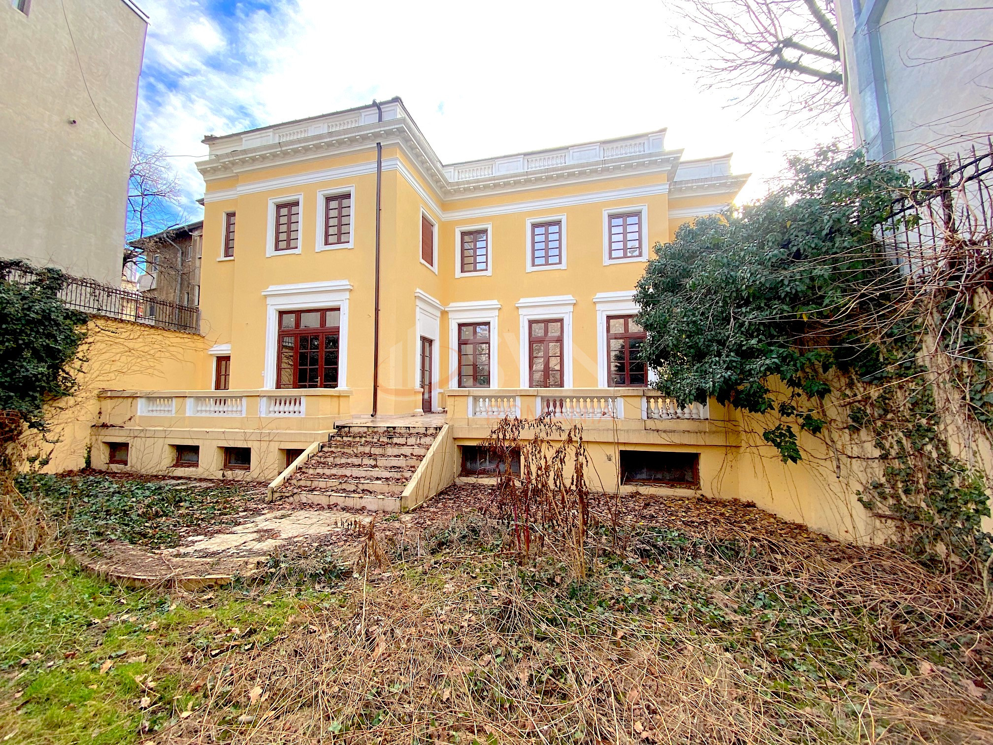 Casa, 12 camere Bucuresti/Piata Romana