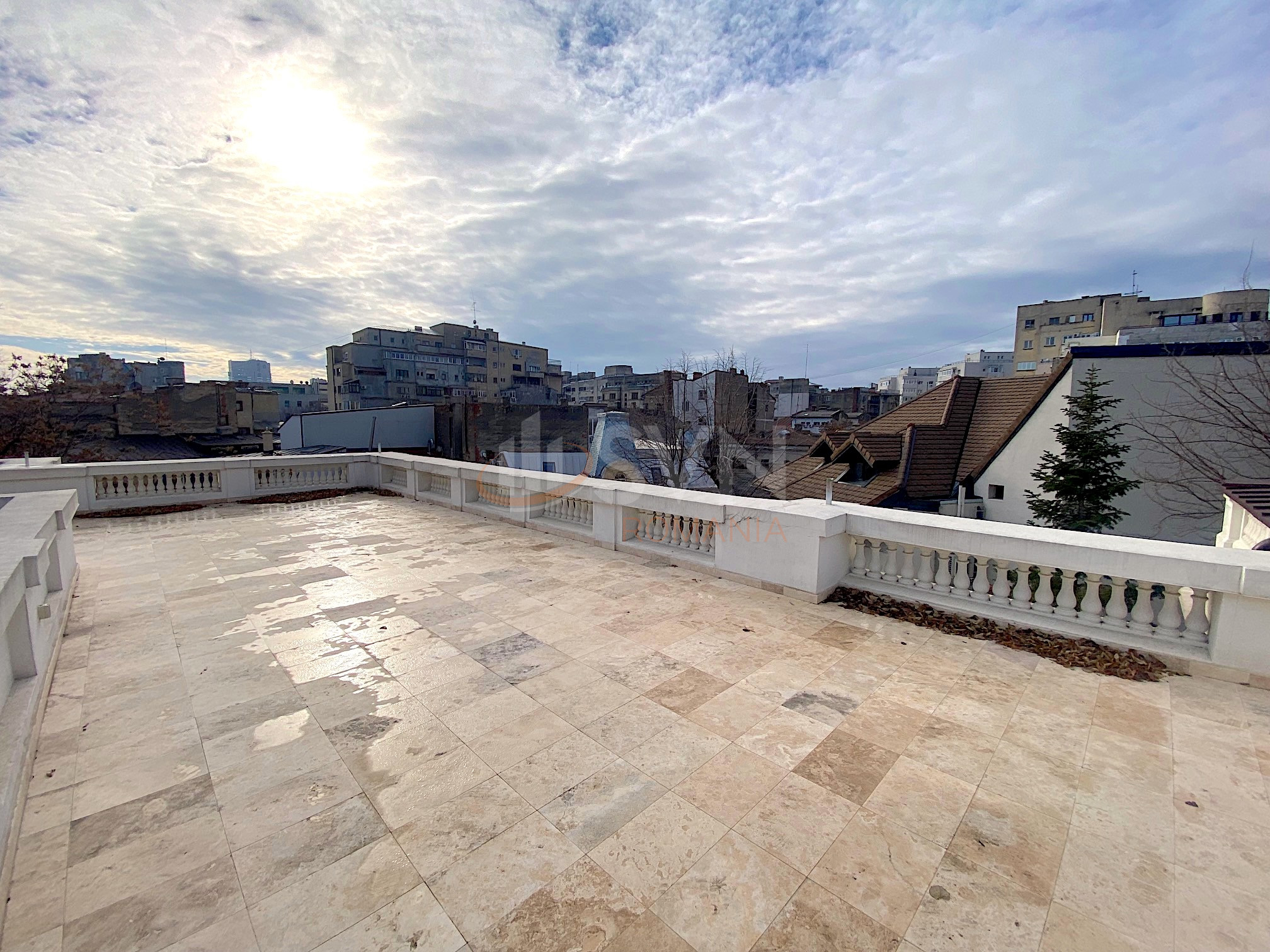 Casa, 12 camere Bucuresti/Piata Romana