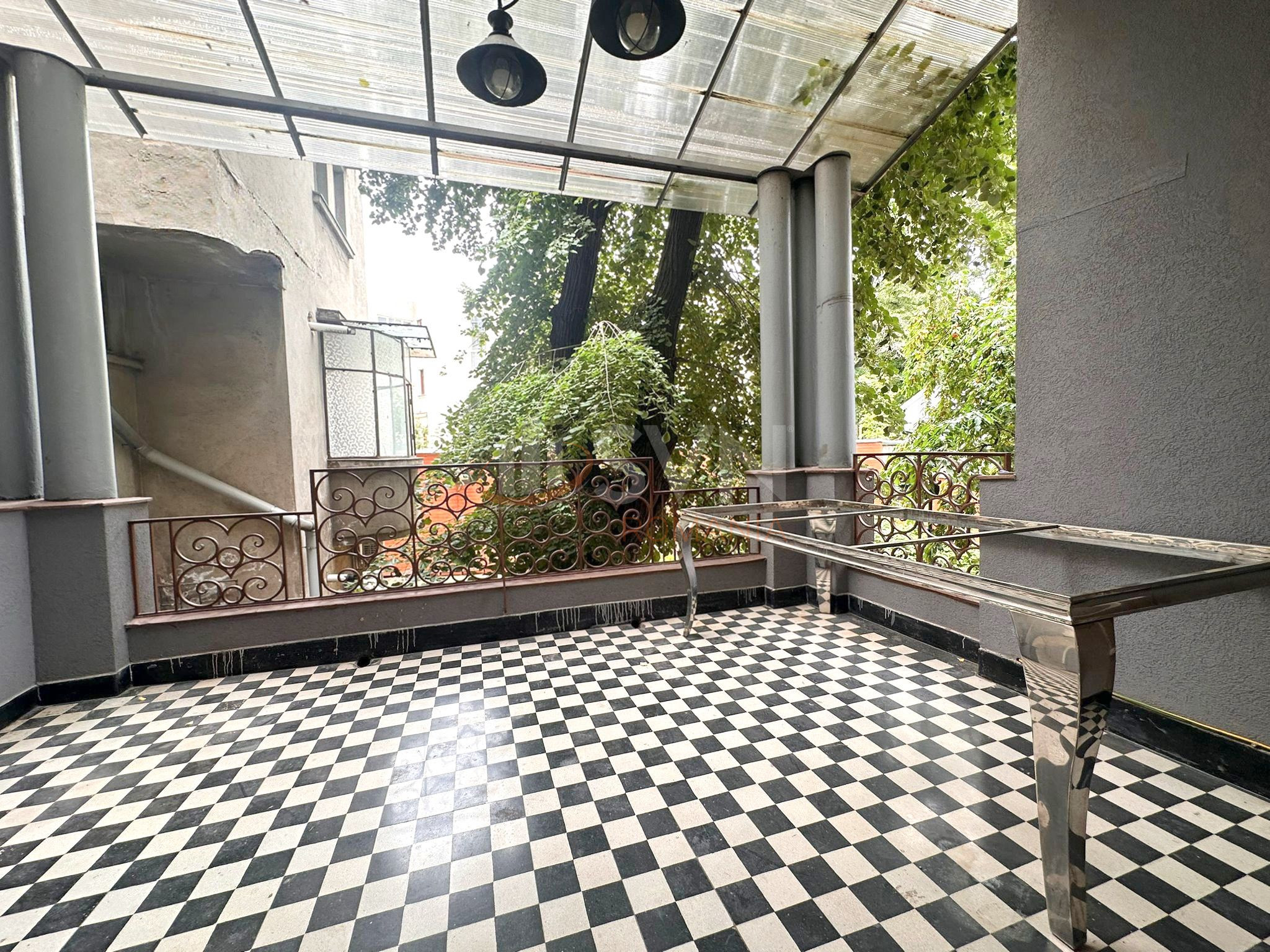 Casa, 13 camere Bucuresti/Universitate (s2)
