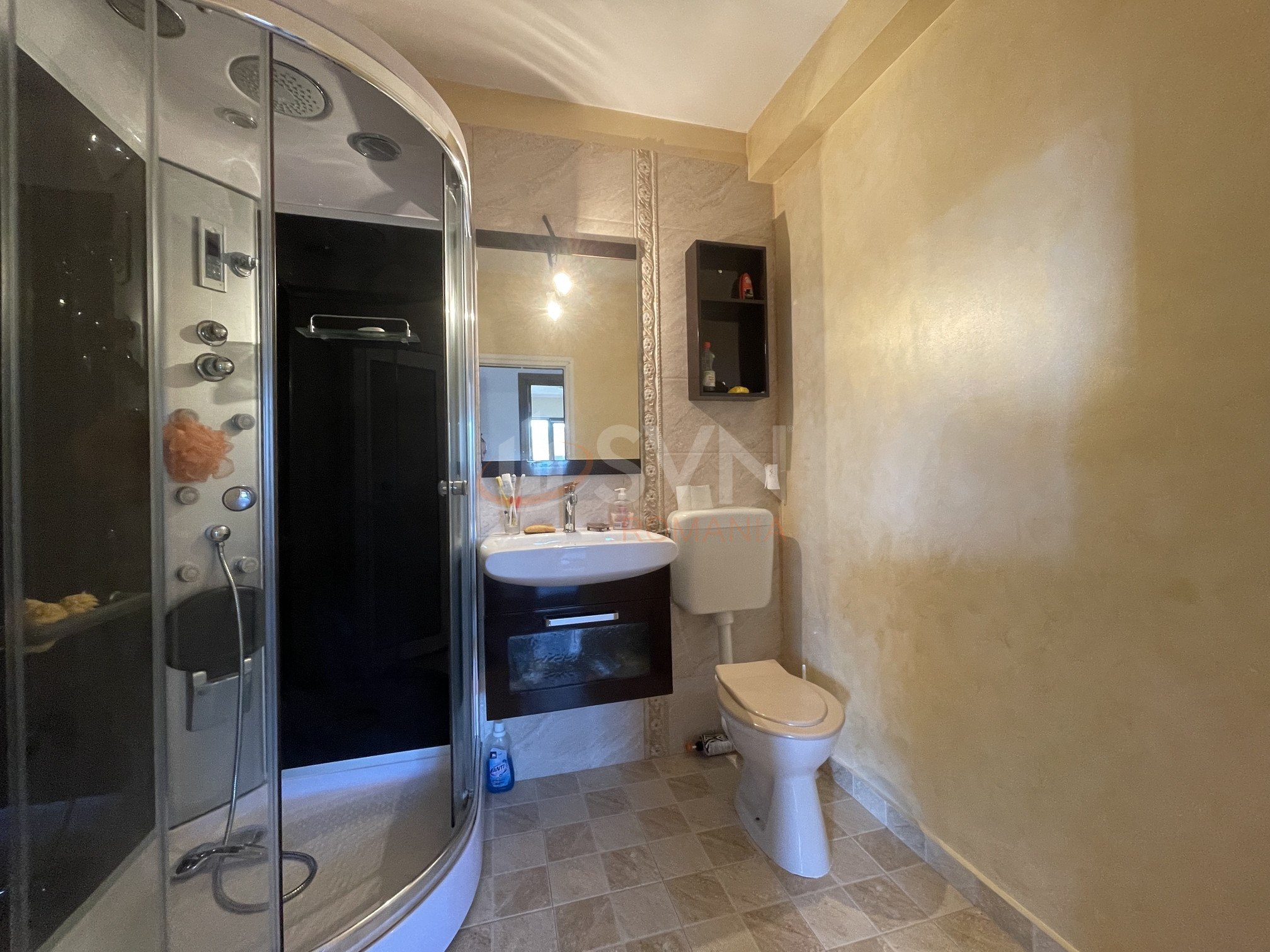 Casa, 13 camere Bucuresti/Vatra Luminoasa