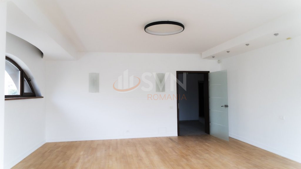 Casa, 14 camere Bucuresti/Domenii
