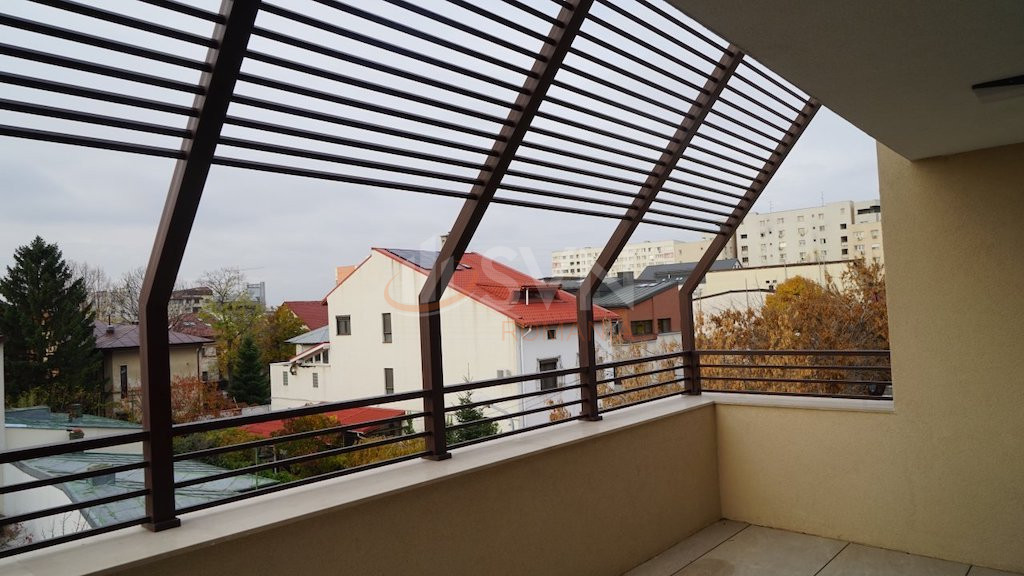 Casa, 14 camere Bucuresti/Domenii
