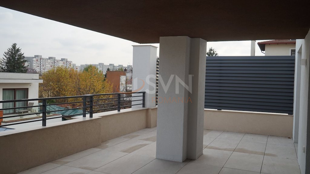 Casa, 14 camere Bucuresti/Domenii