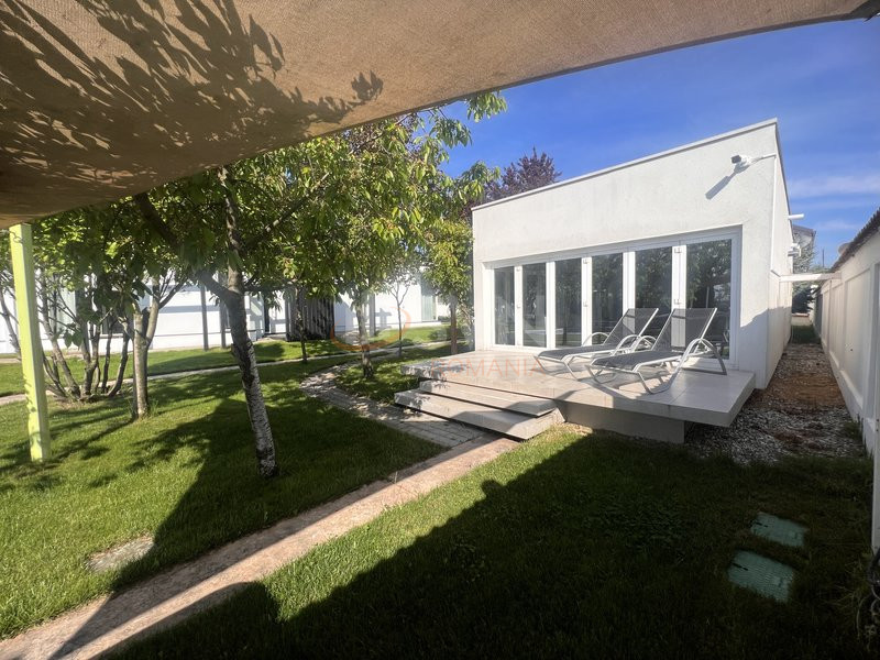 Casa, 14 camere Dambovita/Centru