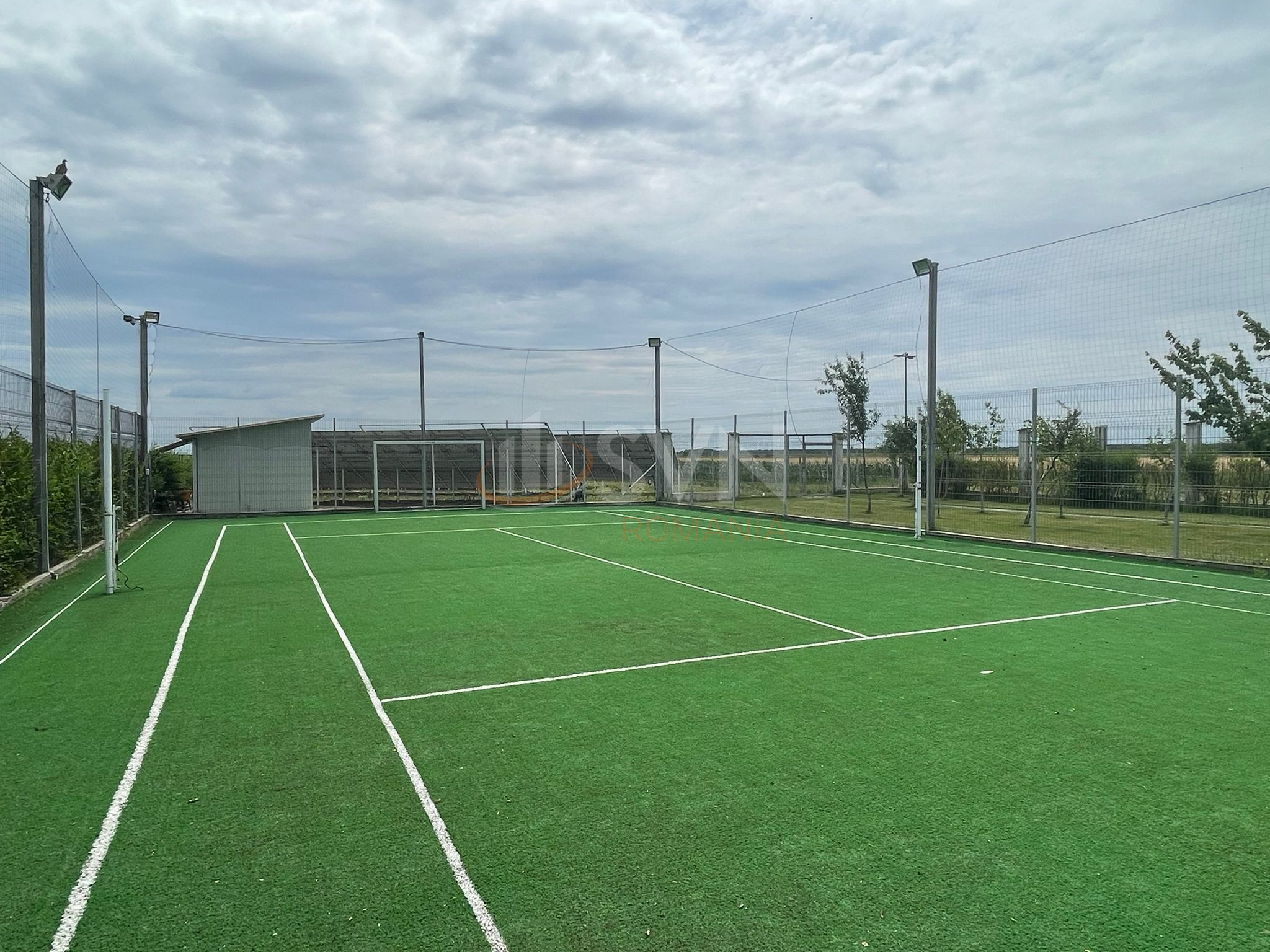 Casa, 14 camere Dambovita/Centru