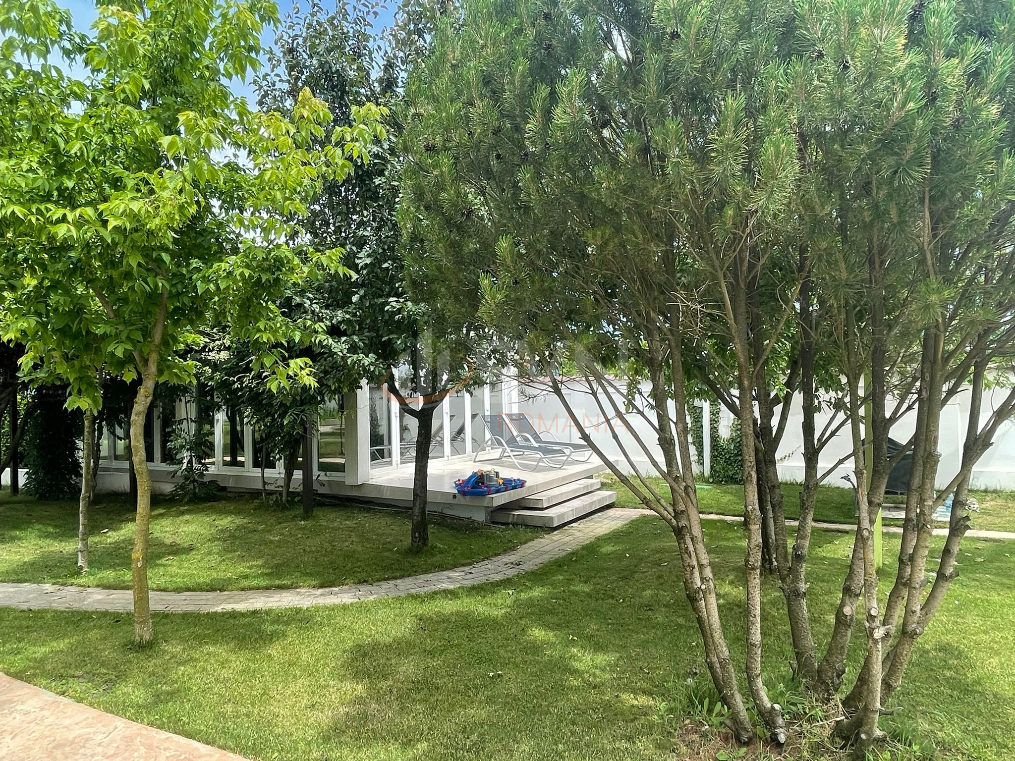 Casa, 14 camere Dambovita/Centru