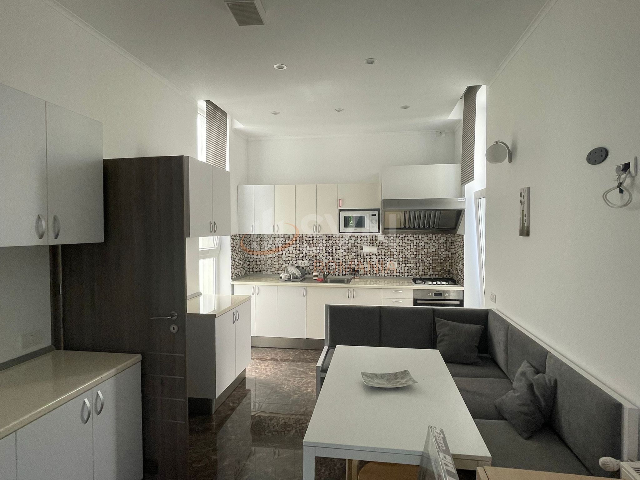 Casa, 14 camere Dambovita/Centru