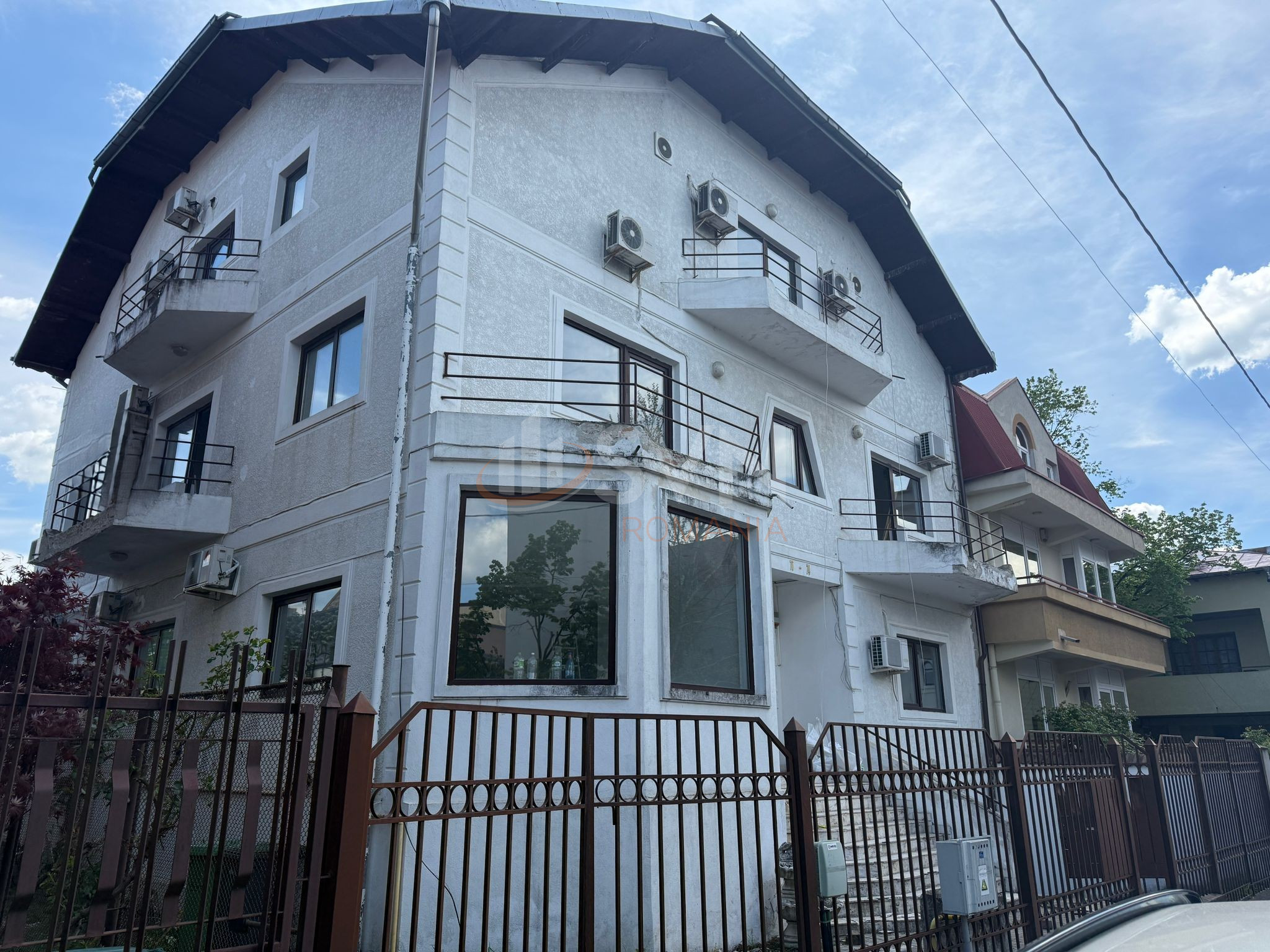 Casa, 14 camere Bucuresti/Domenii