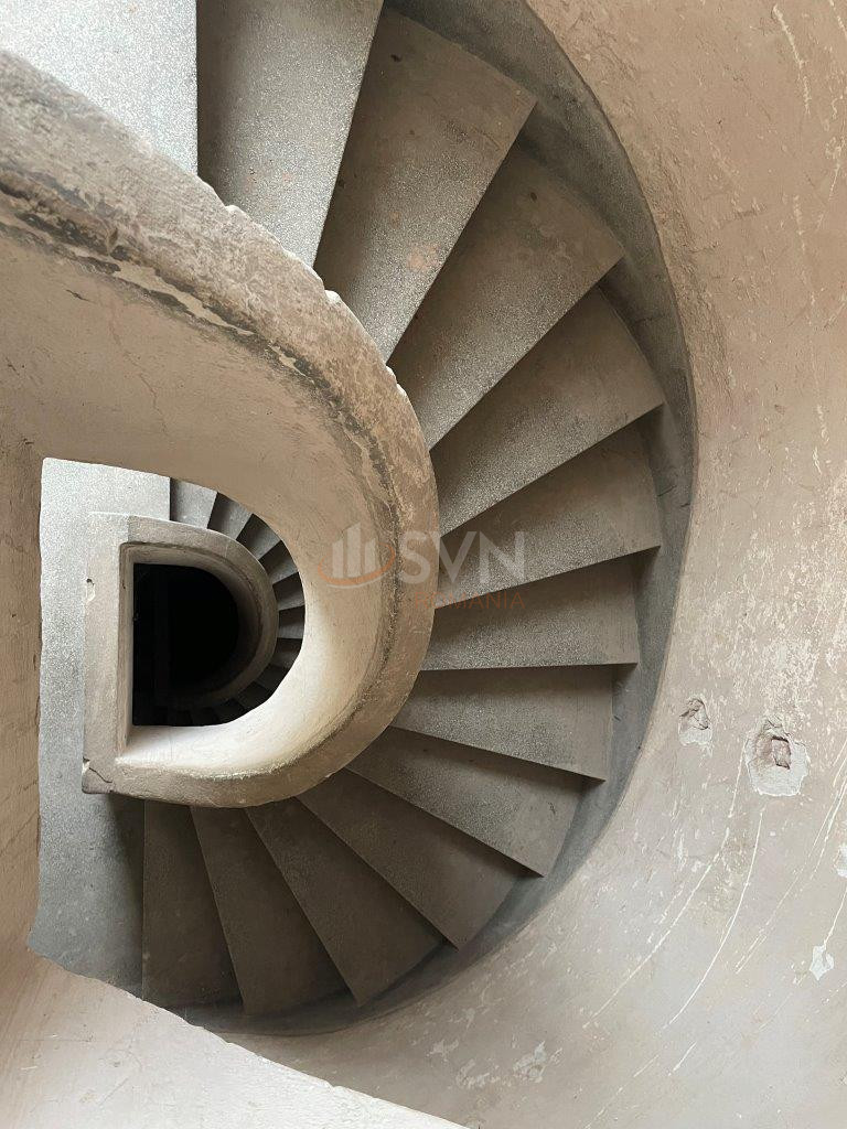 Casa, 14 camere Bucuresti/Piata Unirii (s4)