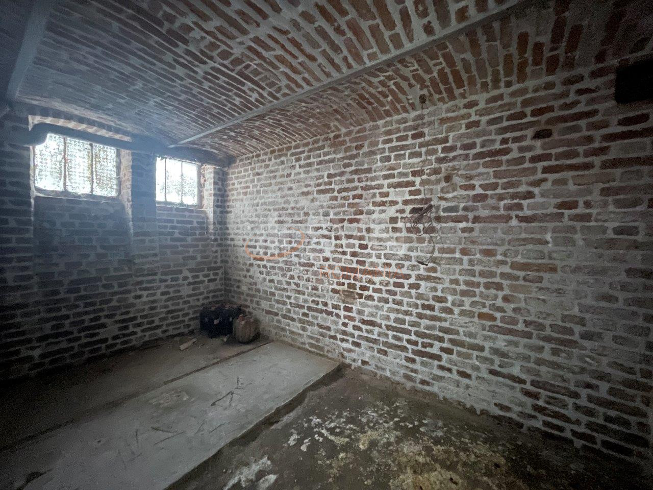 Casa, 14 camere Bucuresti/Piata Unirii (s4)