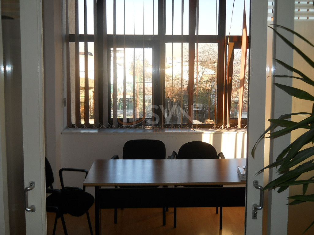 Casa, 14 camere Bucuresti/Jiului