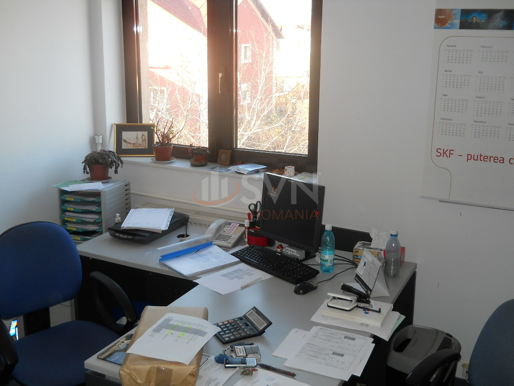 Casa, 14 camere Bucuresti/Jiului