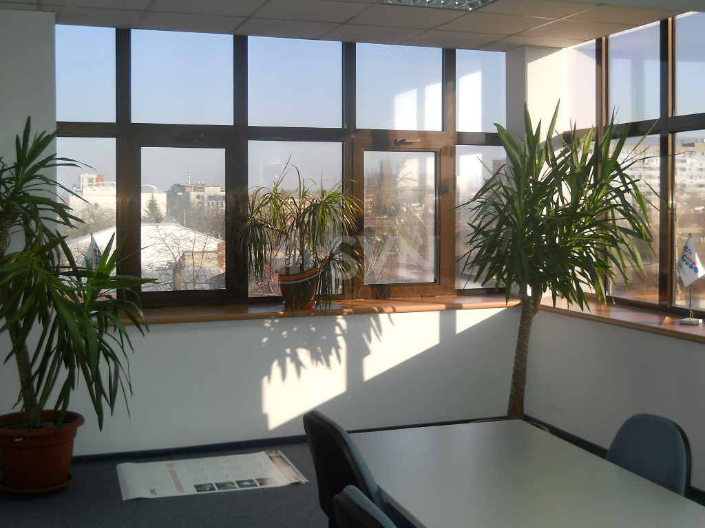 Casa, 14 camere Bucuresti/Jiului