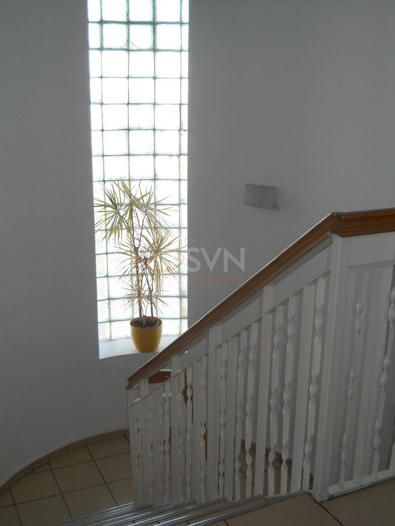 Casa, 14 camere Bucuresti/Jiului