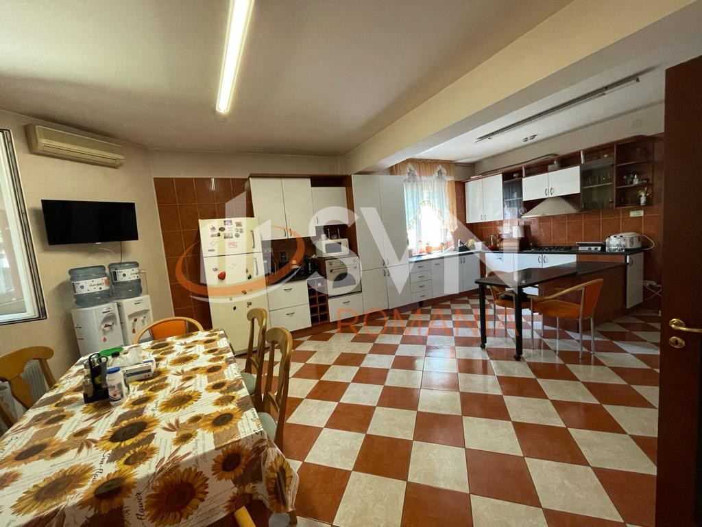 Casa, 15 camere Bucuresti/Baneasa