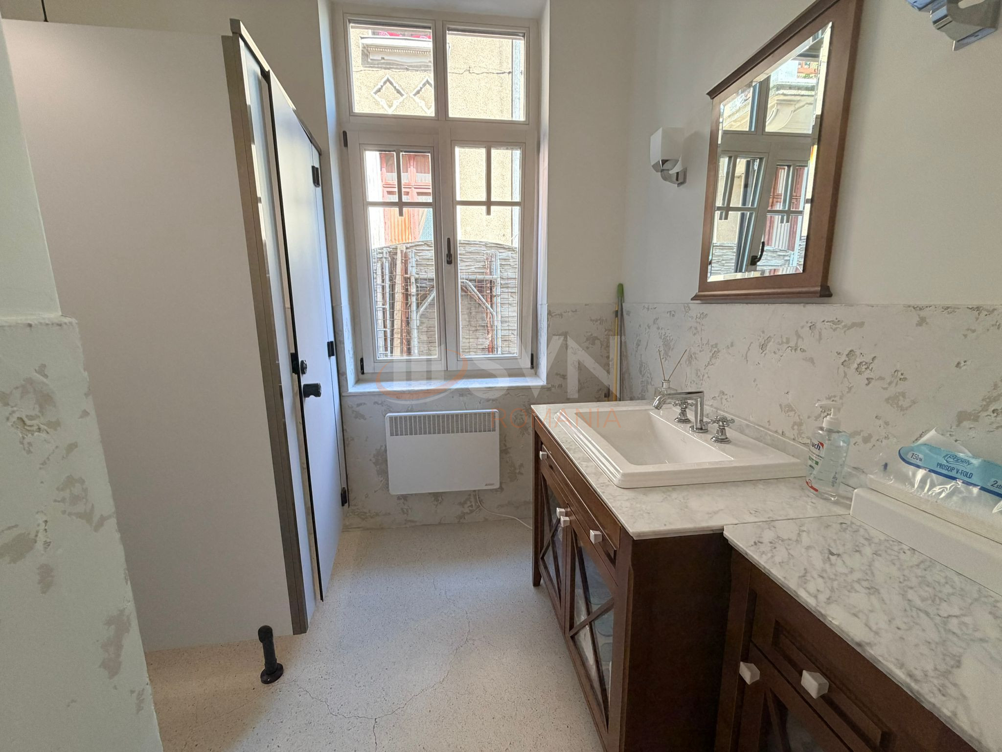 Casa, 15 camere Bucuresti/P-ta Victoriei