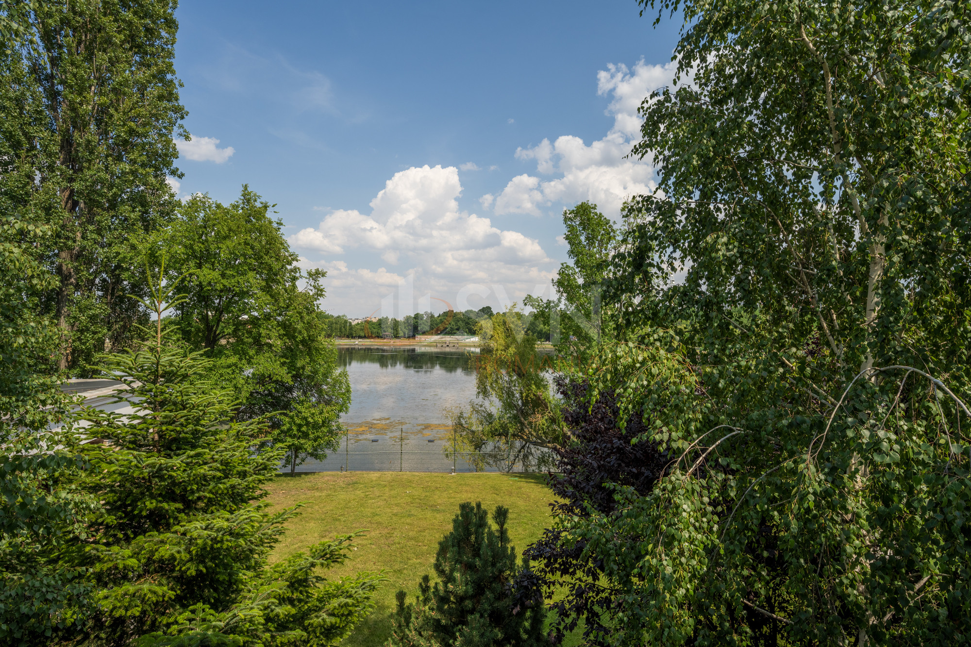 Casa, 15 camere Bucuresti/Petricani