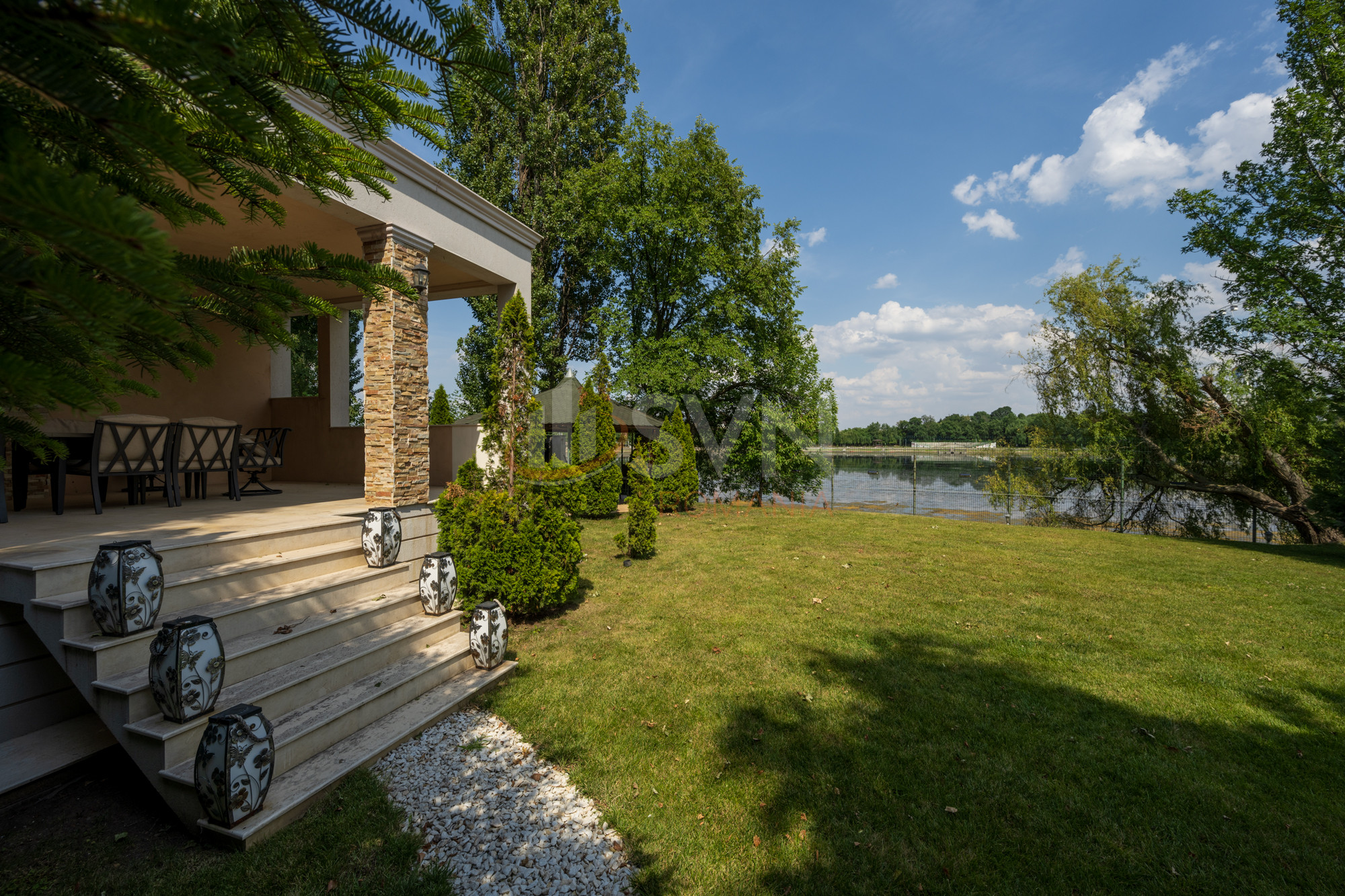 Casa, 15 camere Bucuresti/Petricani