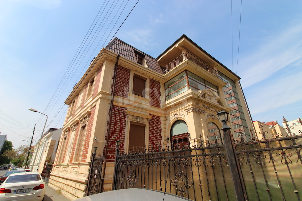 Casa, 15 camere Bucuresti/Dacia