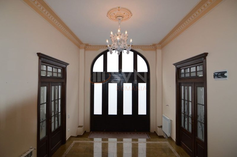 Casa, 16 camere Bucuresti/Piata Victoriei